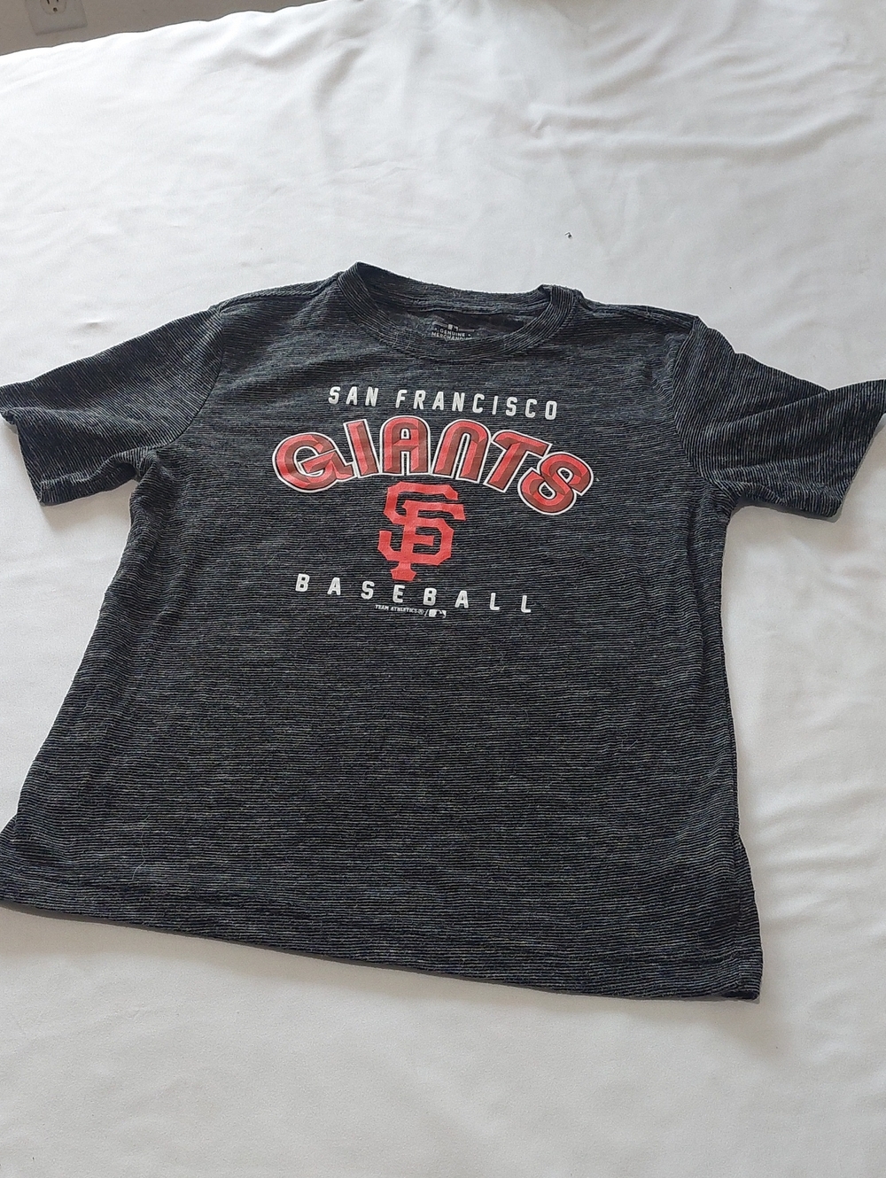 Genuine Merchandise Black San Francisco Giants Kids Tee with Red Logo Size 4,5